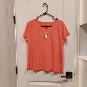 New Talbots Linen Blend V-Neck Tee shirt